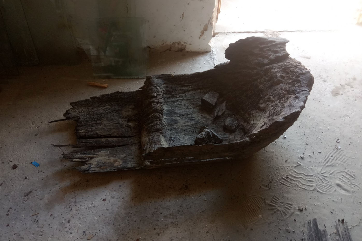 древняя лодка