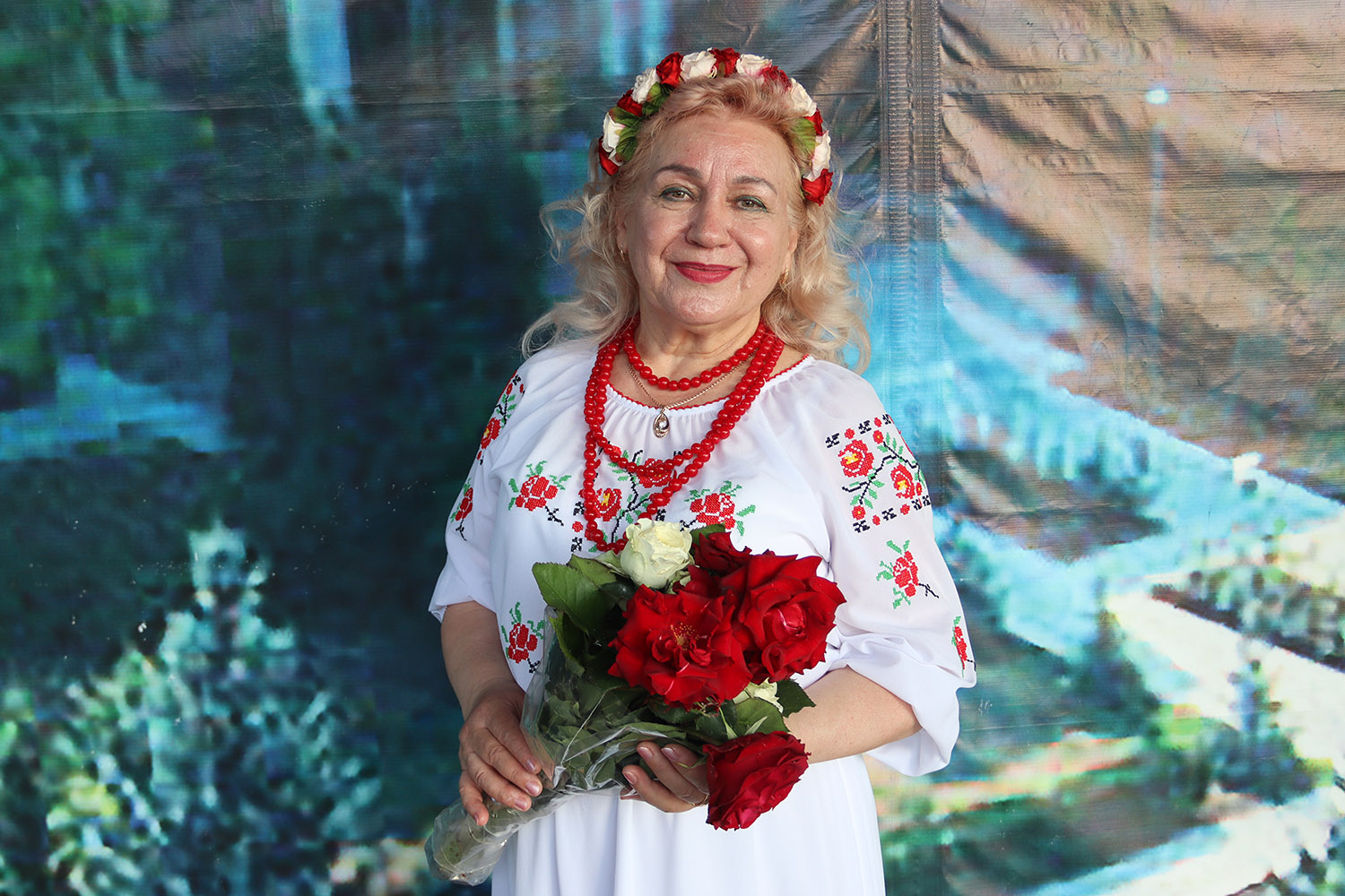 Неля Луполова