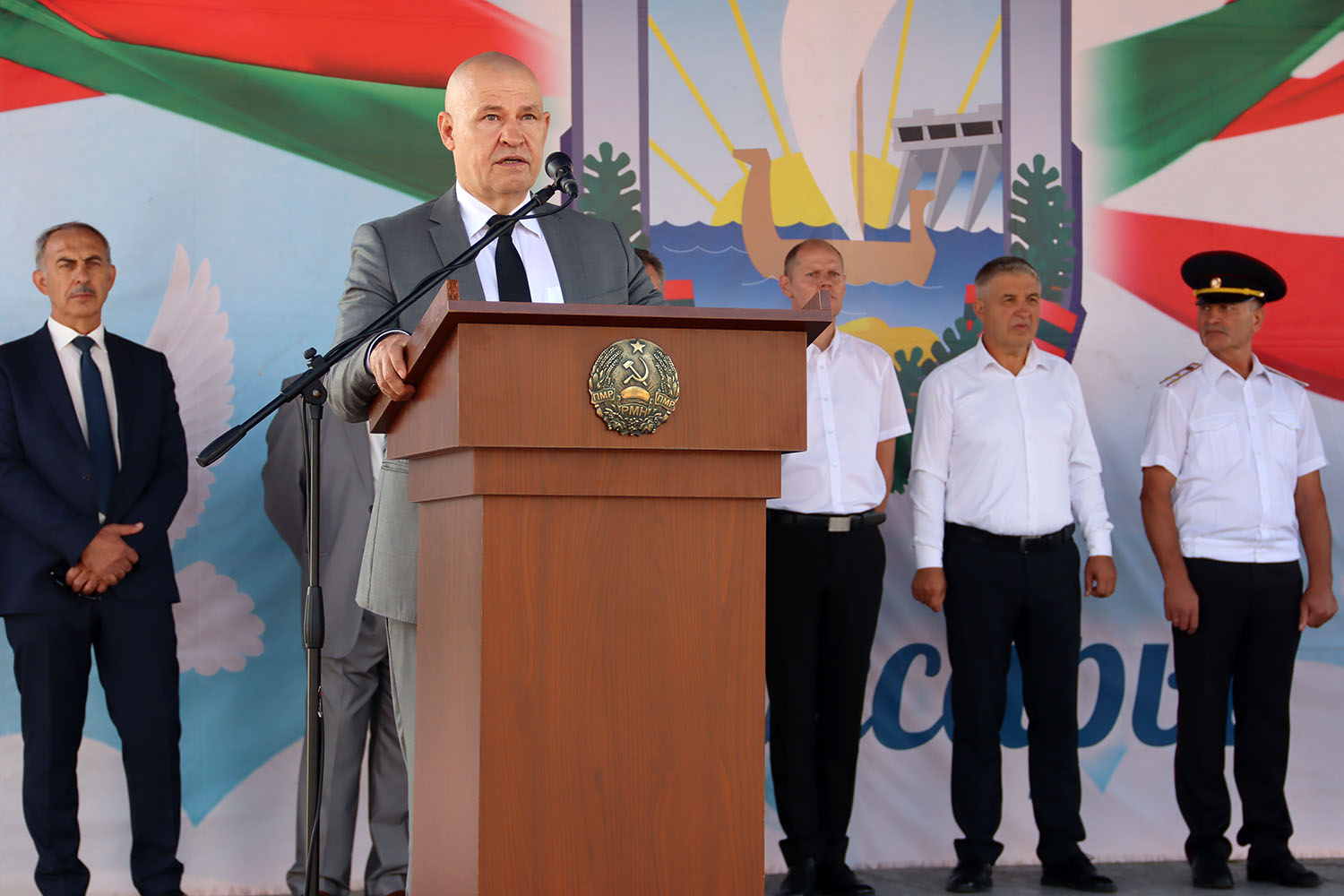 Александр Коломыцев