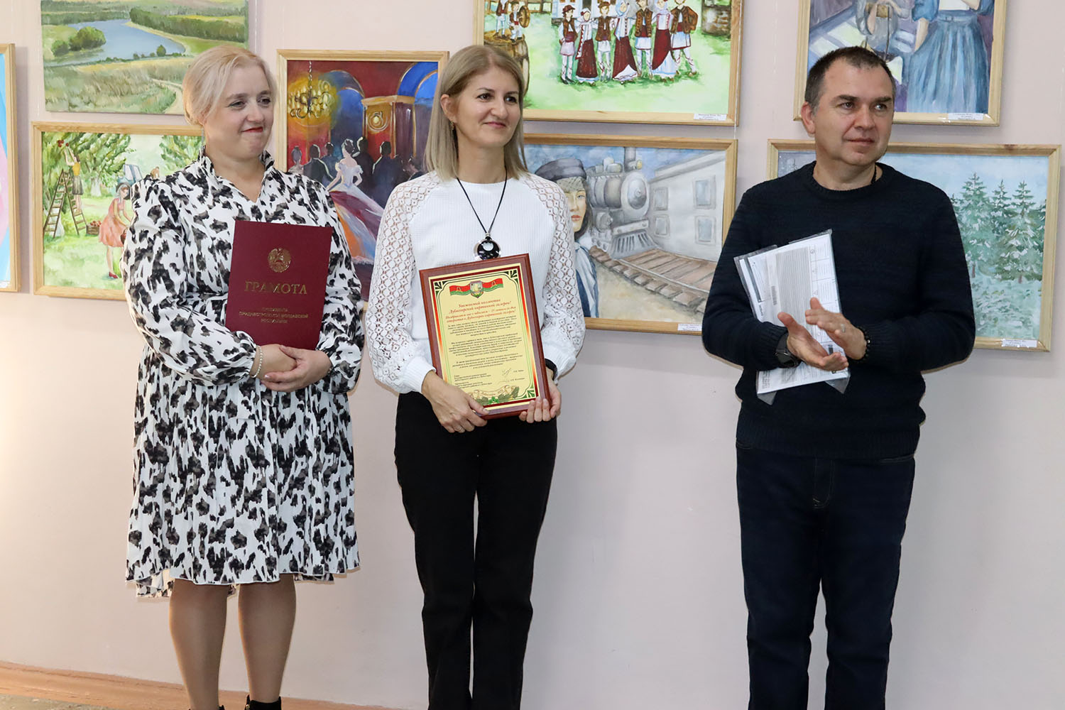 галерее - 25 лет