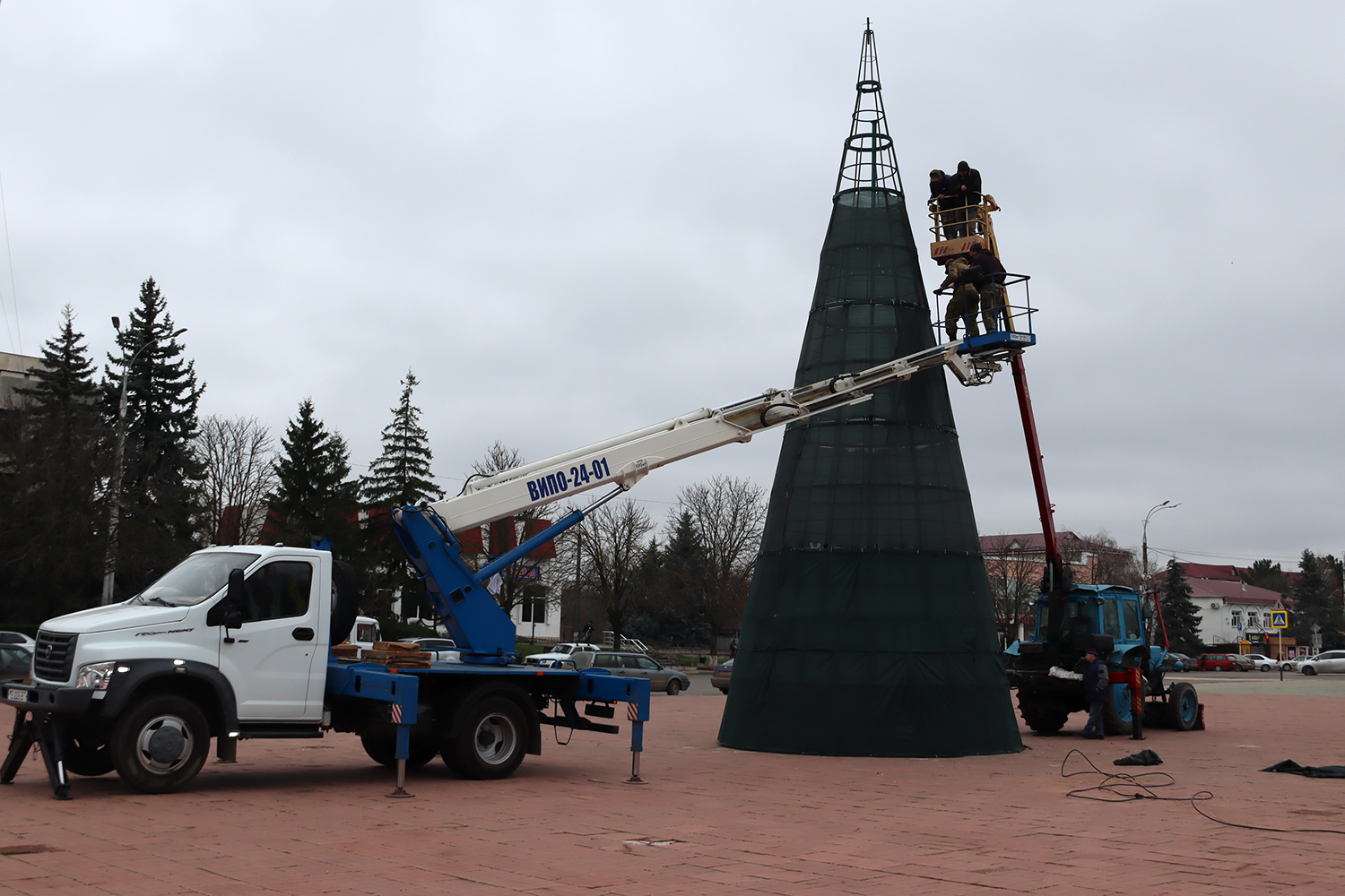 установка ели