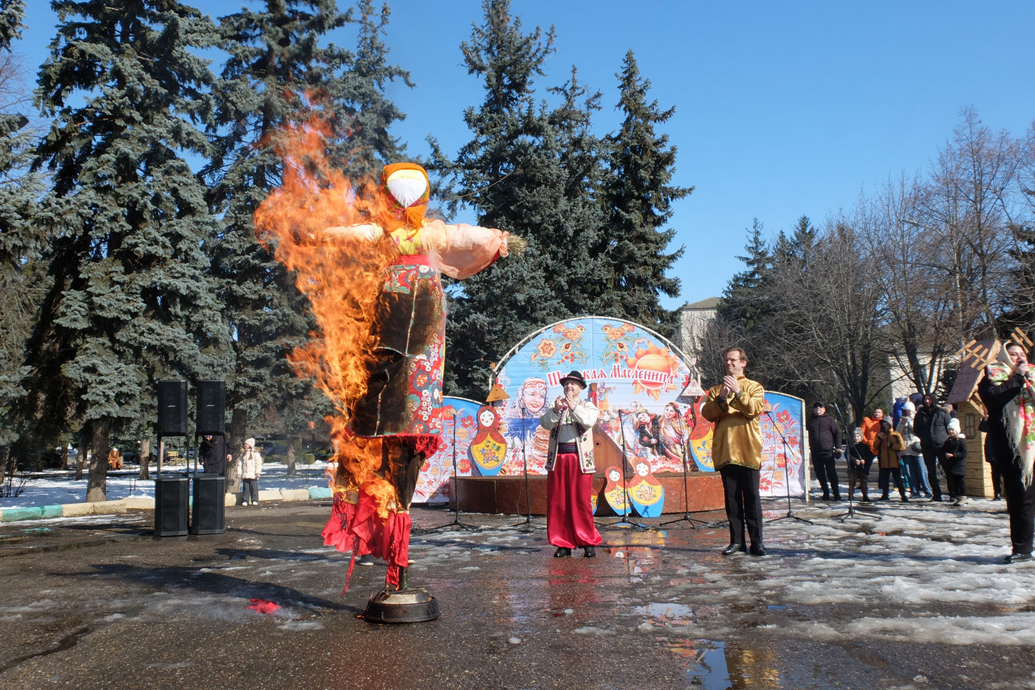 чучело Масленицы